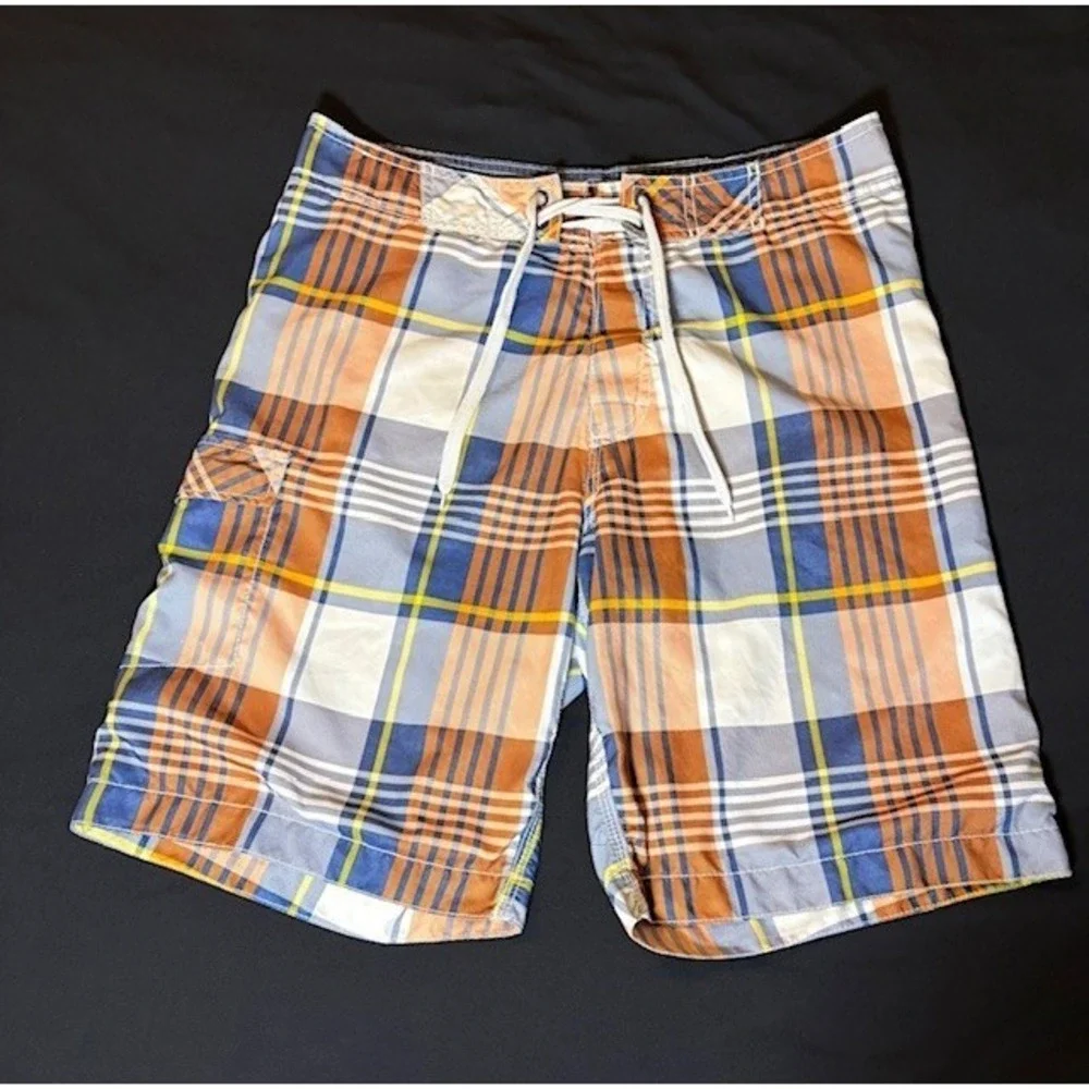 Old Navy Mens plaid board shorts size medium